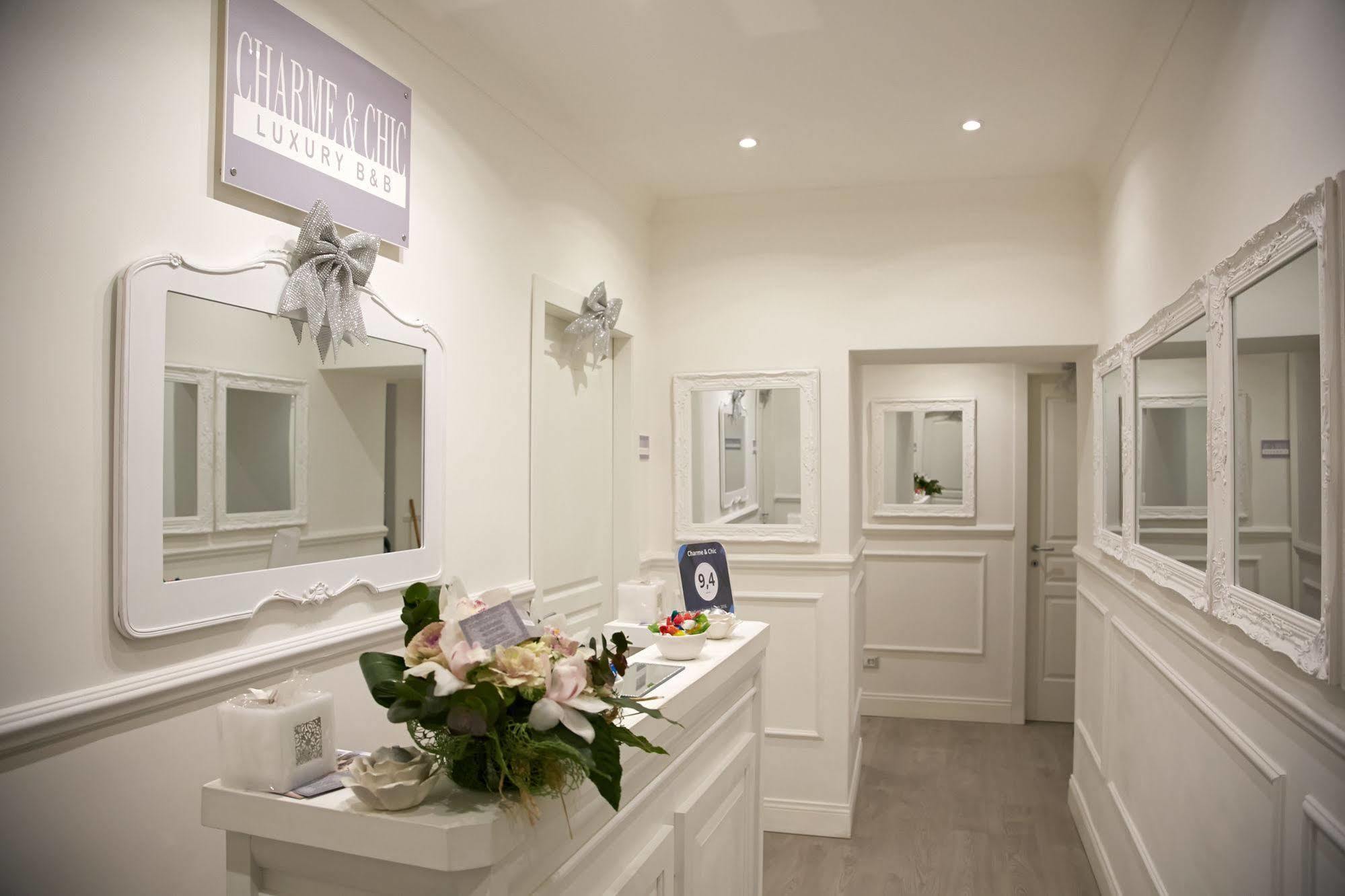 Bed and Breakfast Charme & Chic Рим Экстерьер фото